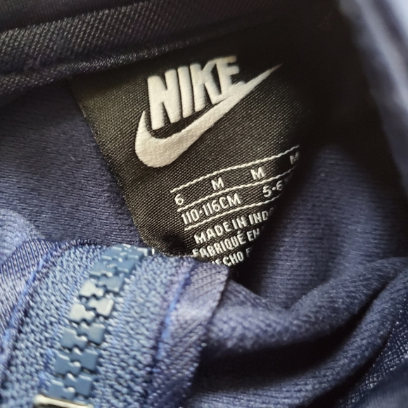 Nike jacket SKU800 - Picture 2 of 2